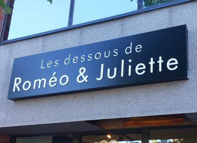 Les dessous de Roméo et Juliette | JB Enseignes